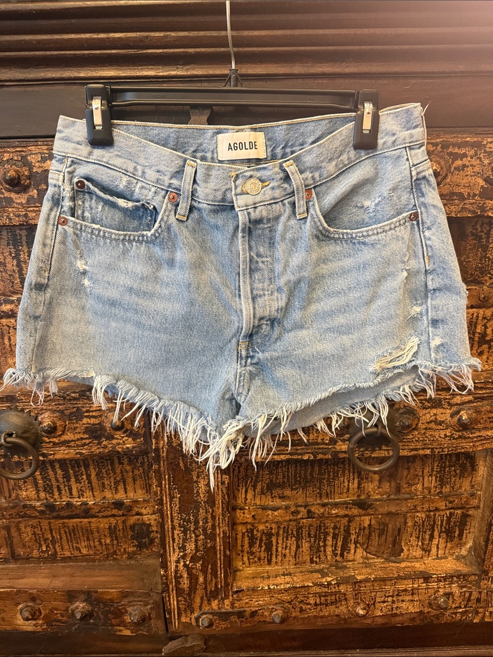 Agolde Light Wash Distressed Denim Cutoff Shorts in swapmeet! Size 27
